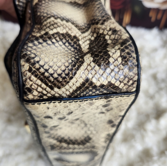 Tory Burch Elise Snake Skin Shoulder Bag - Picture 13 of 14